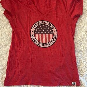 North Face Women’s slim-fit tee